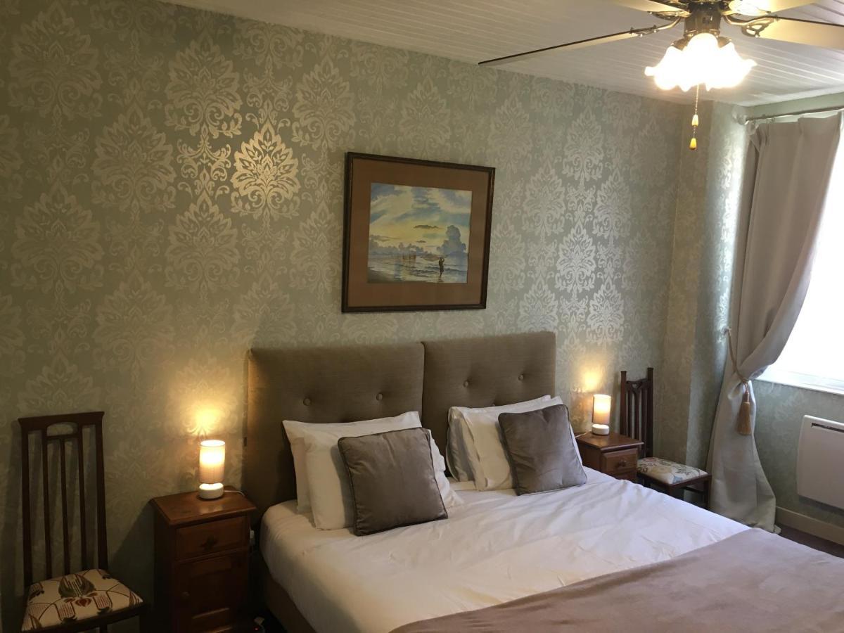 Maison La Roche Chambre D'Hotes Le Vigeant Bagian luar foto